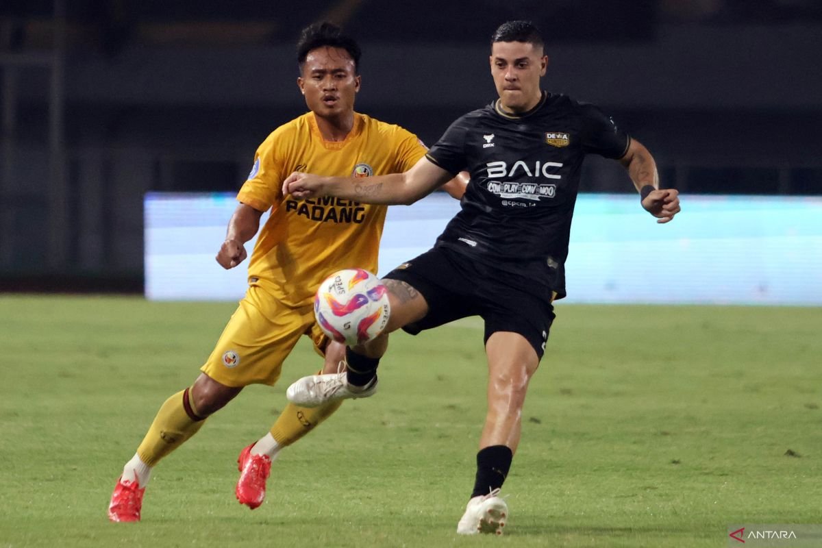 Alexis Messidoro Persiapkan Mental Menuju Pertandingan Melawan Persis Solo