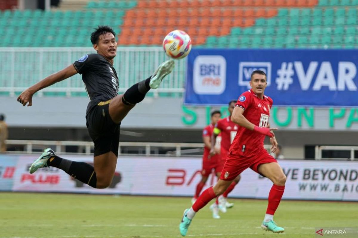 Liga 1: Malut United Tarnishes Dewa United's Hopes with 2-1 Victory