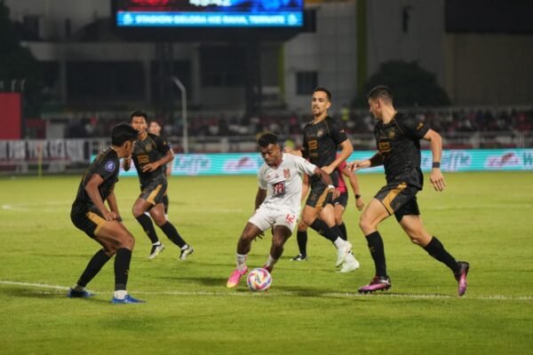 PSIS Menolak Hubungkan Keterlambatan Gaji dengan Hasil Pertandingan Melawan Malut United PSIS Menolak Hubungkan Keterlambatan Gaji dengan Hasil Pertandingan Melawan Malut United