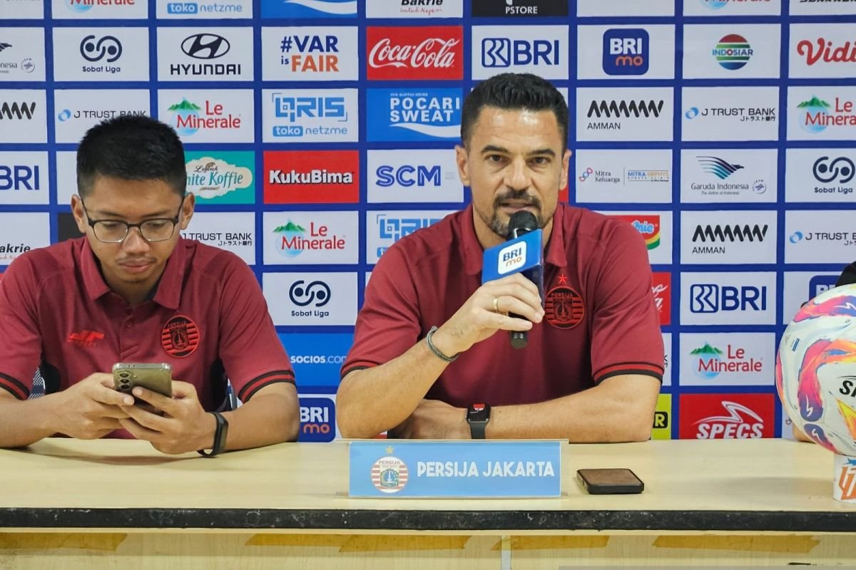Carlos Pena Yakin Persaingan di Papan Atas Liga 1 Semakin Ketat