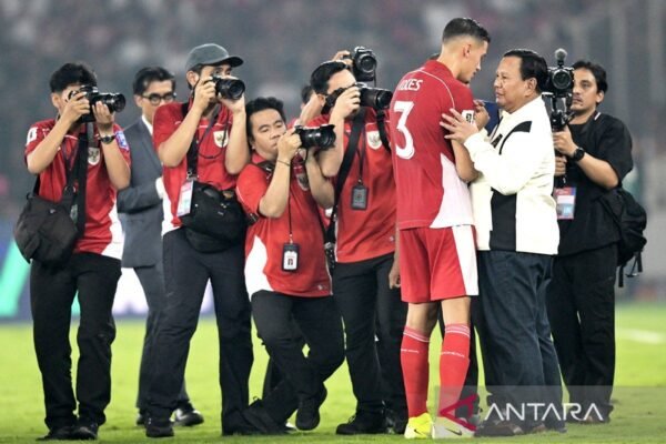 Prabowo Bersyukur: Timnas Menang Melawan China, Insha Allah Menuju Piala Dunia! Prabowo Bersyukur: Timnas Menang Melawan China, Insha Allah Menuju Piala Dunia!