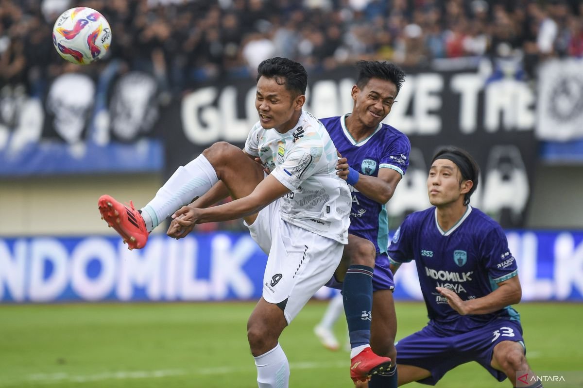 Carlos Pena Mengungkap Perkembangan Positif Persita Tangerang